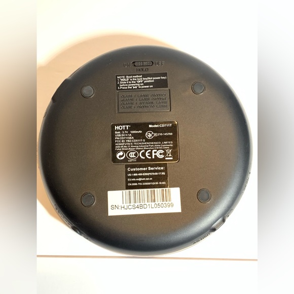 HOTT CD711T - Black - Portable Bluetooth CD PlayeR - Picture 4 of 6